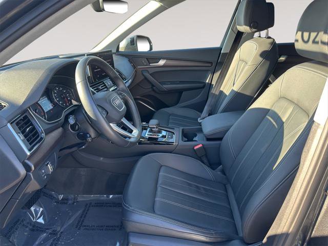 Certified 2023 Audi Q5 2.0T Premium w/ Convenience Package image 9