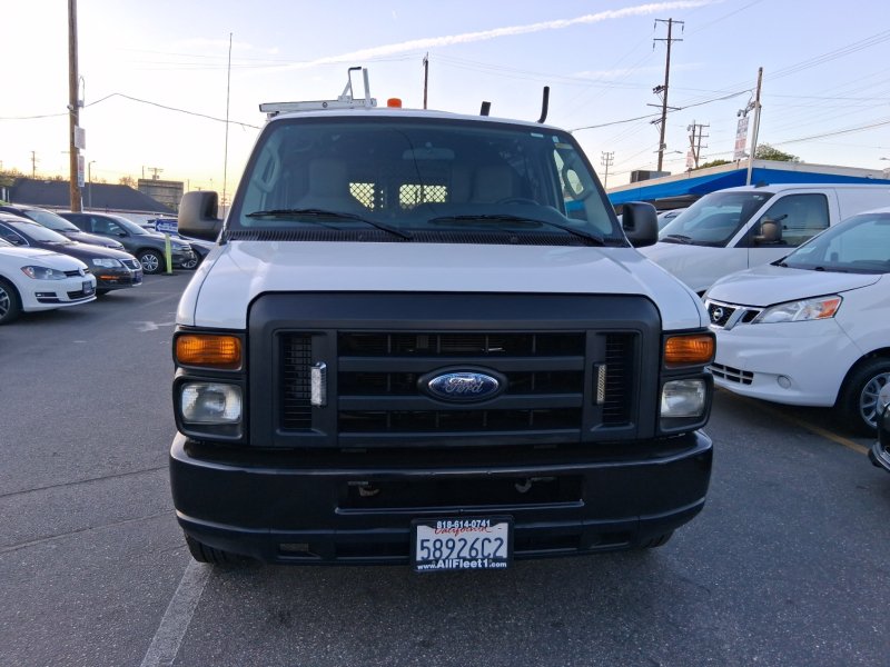 Used 2013 Ford E-150 and Econoline 150 RWD image 2