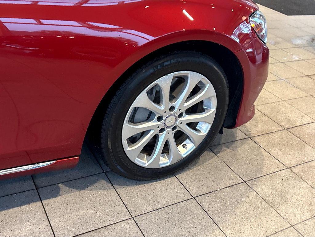 Used 2017 Mercedes-Benz E 300 4MATIC image 33