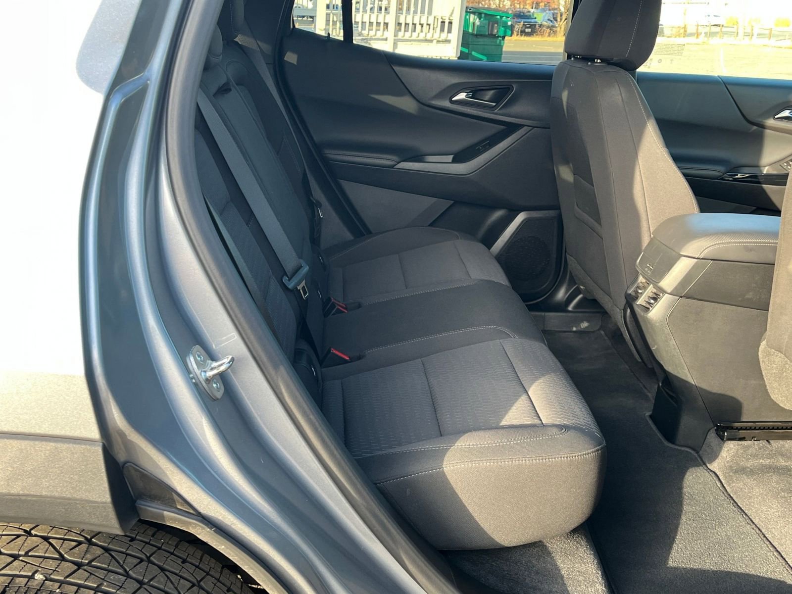 Used 2025 Chevrolet Equinox LT image 24