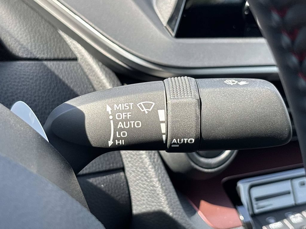 New 2026 Toyota Prius Plug-In Hybrid FWD image 34