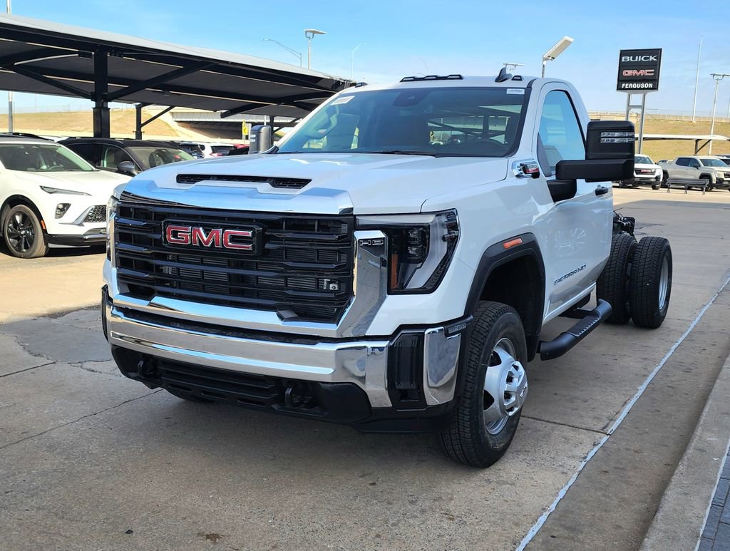 New 2026 GMC Sierra 3500 Pro w/ Convenience Package AWD/4WD image 7