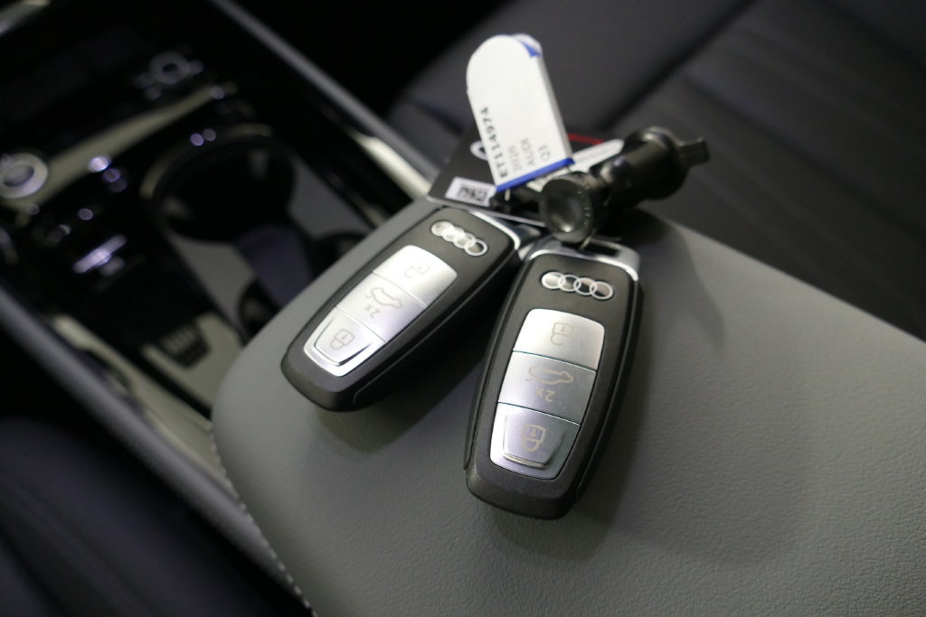 New 2026 Audi Q3 quattro 2.0T AWD/4WD image 23