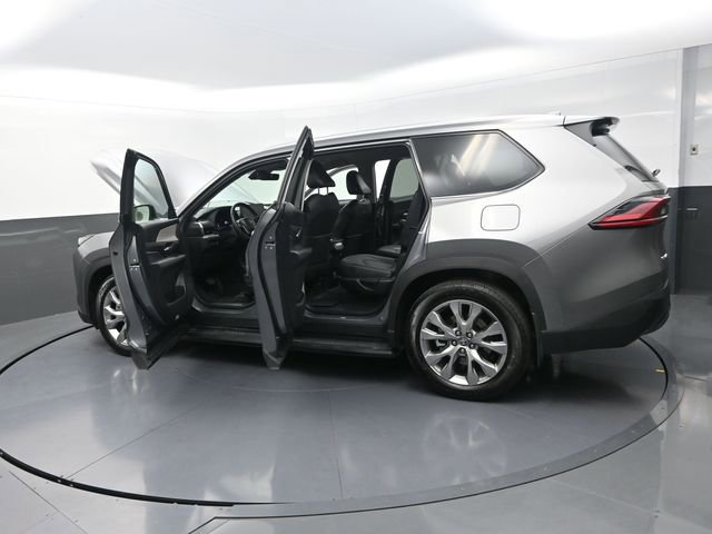 Used 2026 Toyota Grand Highlander Limited AWD/4WD image 29