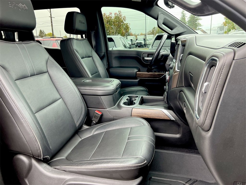 Certified 2019 Chevrolet Silverado 1500 High Country w/ Technology Package image 21