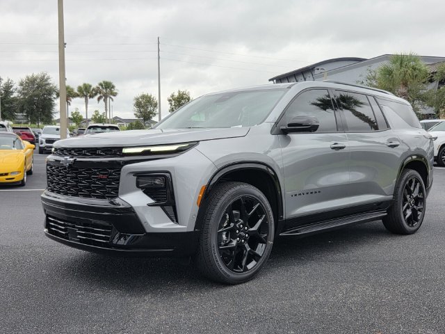 New 2026 Chevrolet Traverse RS w/ LPO, Floor Liner Package FWD image 2