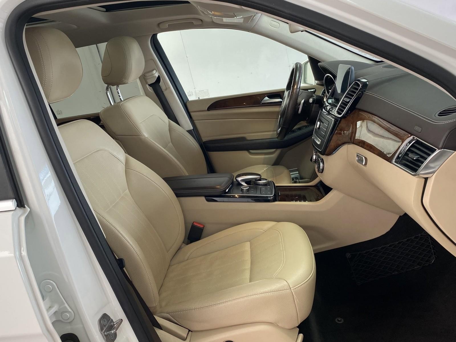 Used 2019 Mercedes-Benz GLS 450 4MATIC image 8