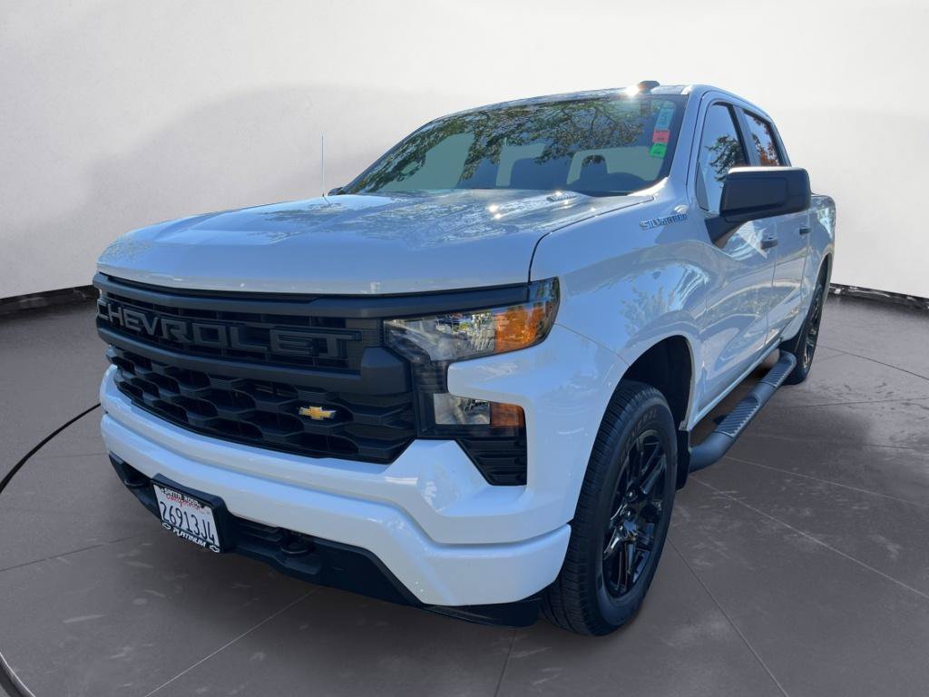 Used 2026 Chevrolet Silverado 1500 Custom AWD/4WD image 2
