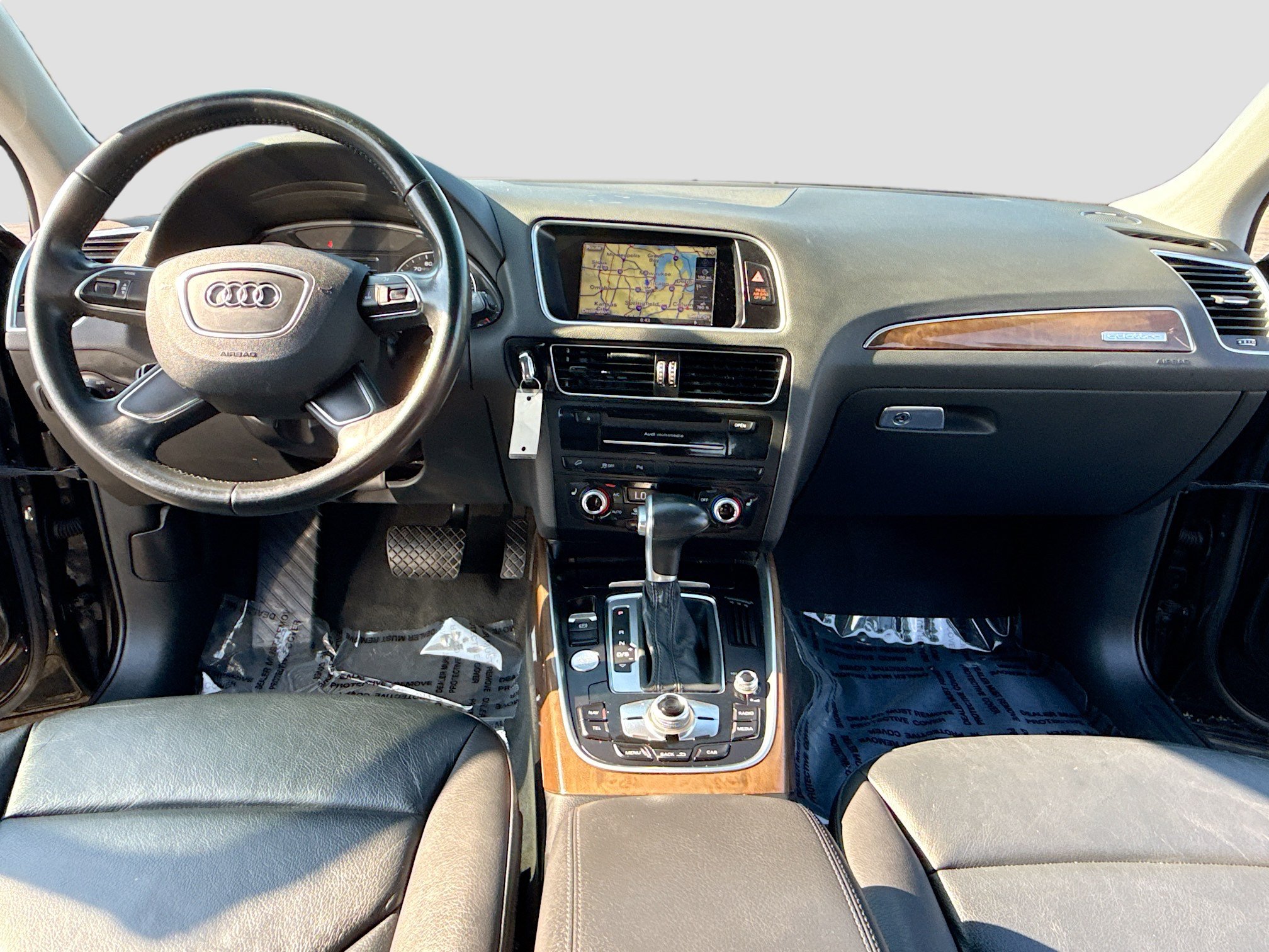 Used 2017 Audi Q5 2.0T Premium Plus w/ Technology Package AWD/4WD image 3
