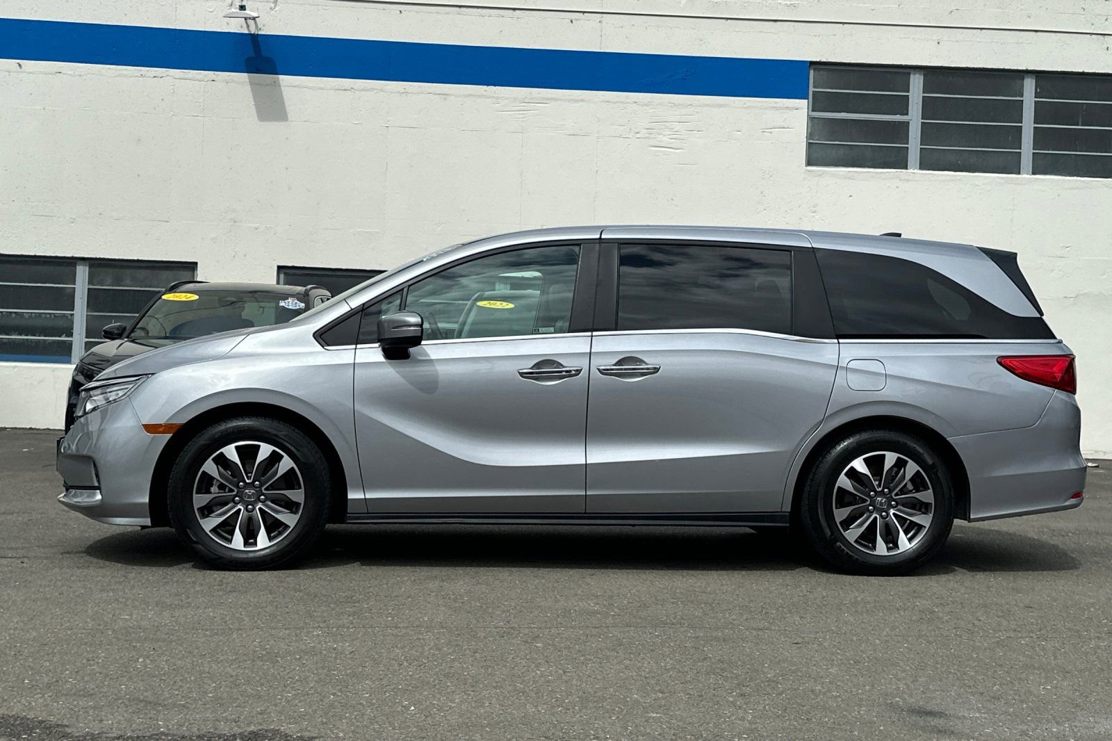 Used 2024 Honda Odyssey EX-L image 7
