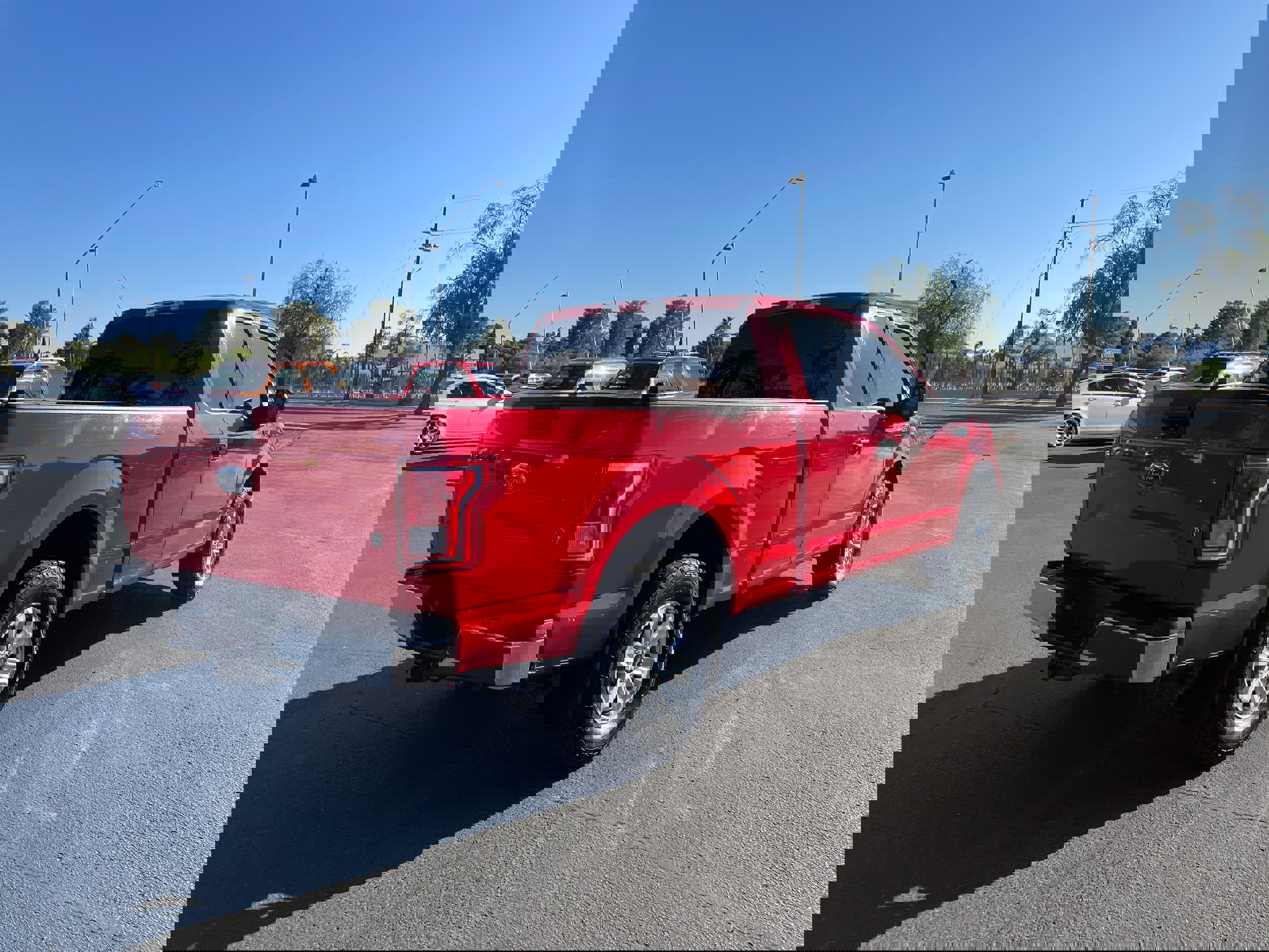 Used 2017 Ford F150 XLT image 5