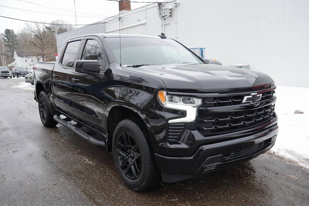 Used 2022 Chevrolet Silverado 1500 RST image 2
