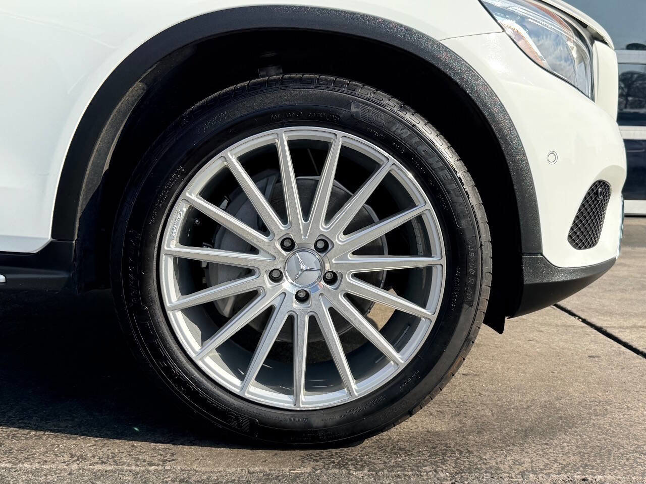 Used 2019 Mercedes-Benz GLC 300 4MATIC Coupe image 11