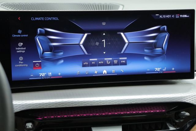 Used 2025 BMW M340i image 19