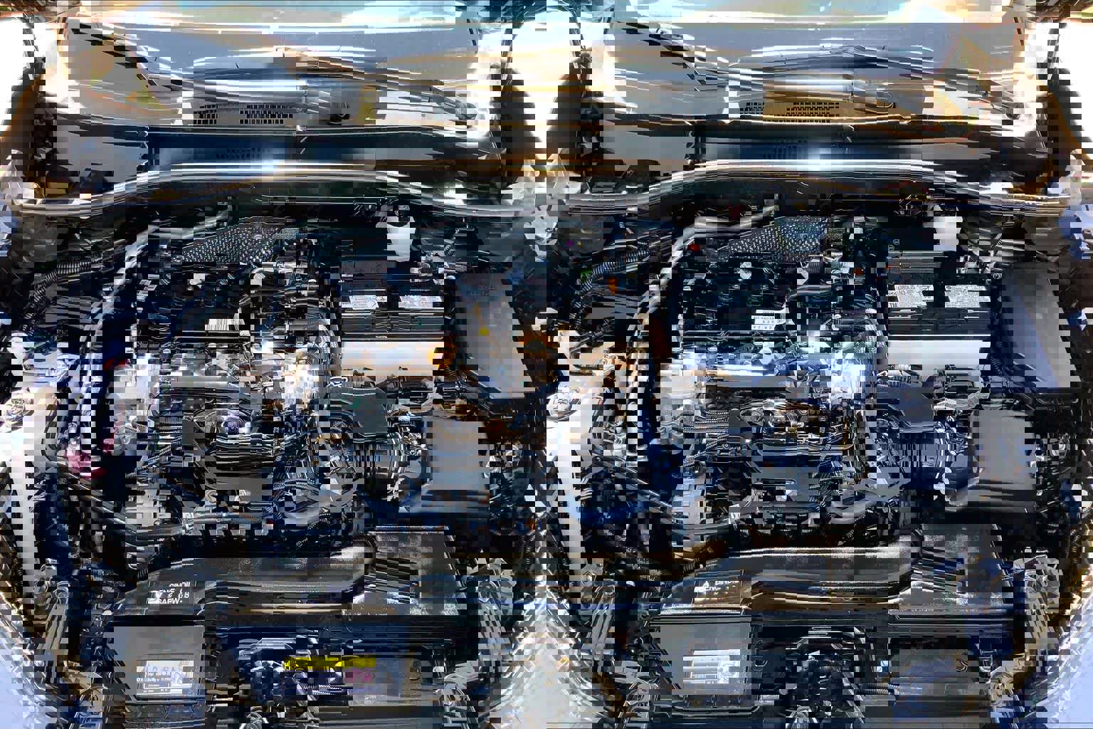 Used 2025 Toyota Corolla Cross LE image 29