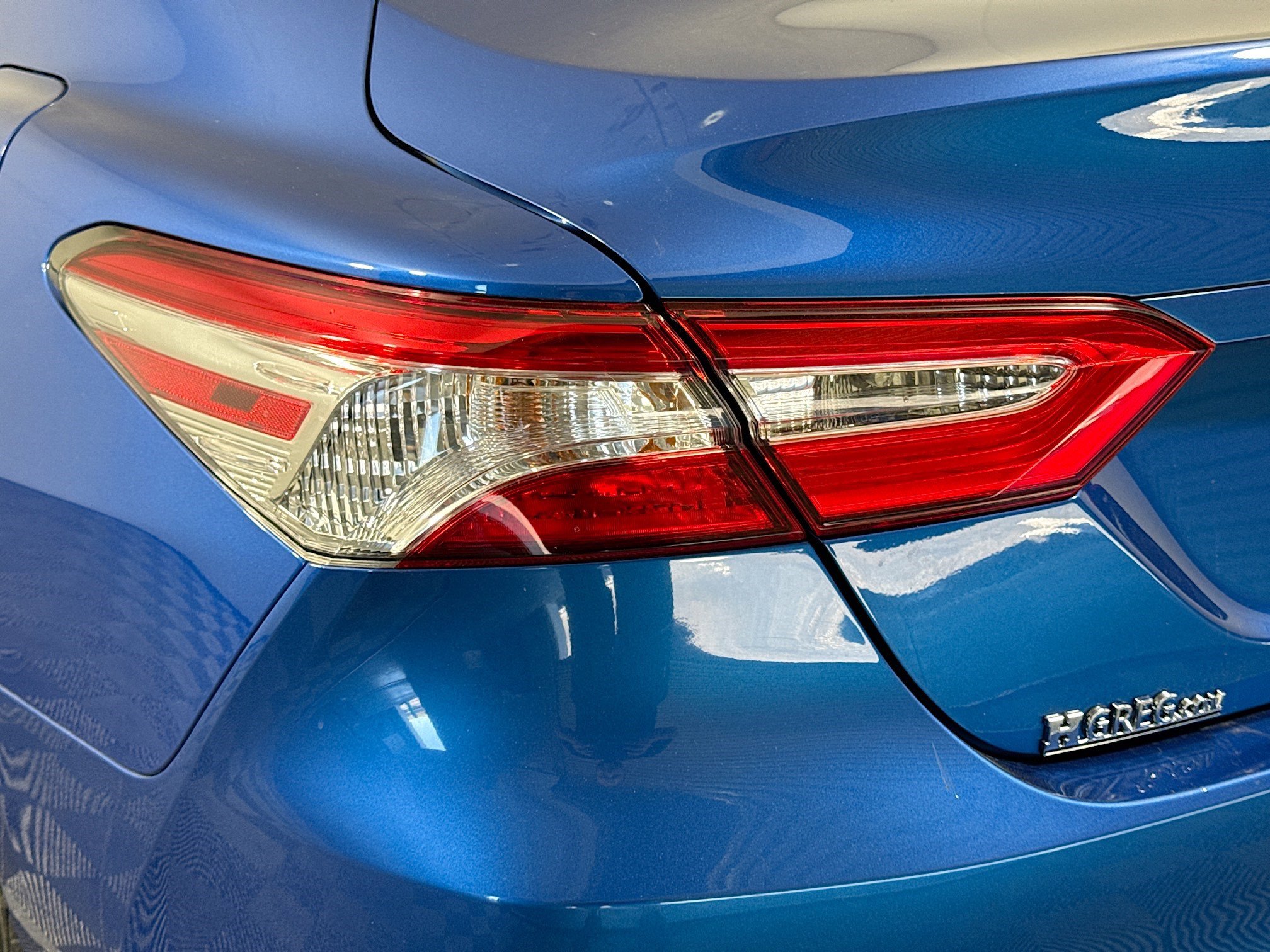 Used 2020 Toyota Camry LE w/ Carpet Mat Package image 35