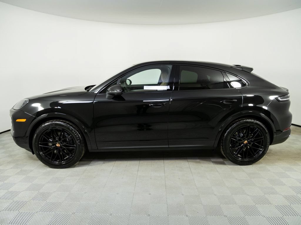 Certified 2026 Porsche Cayenne Coupe AWD/4WD image 2