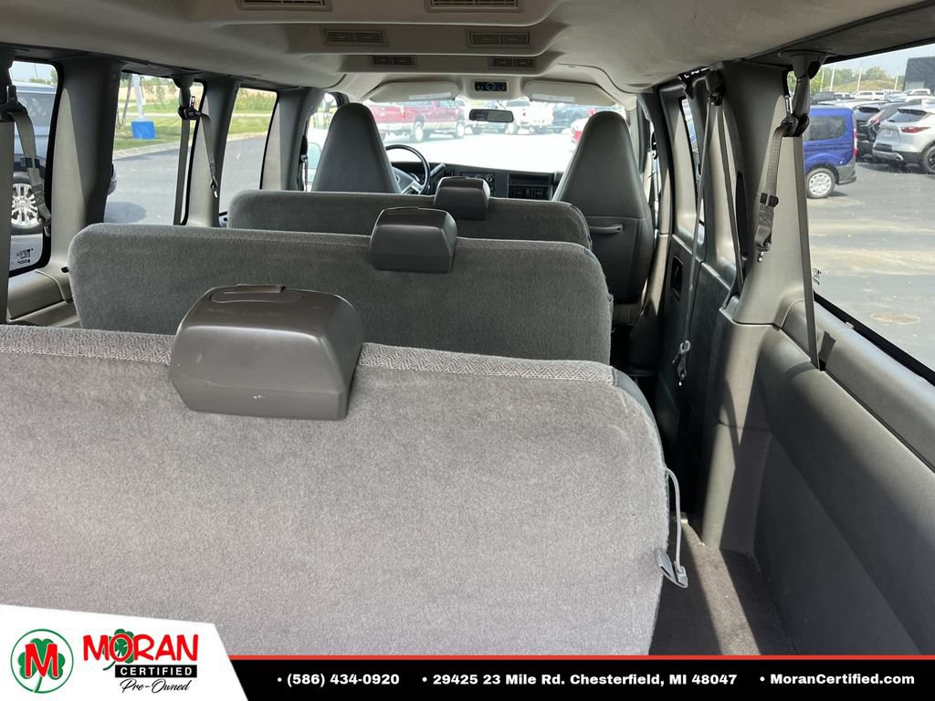 Used 2019 Chevrolet Express 3500 LS RWD image 13