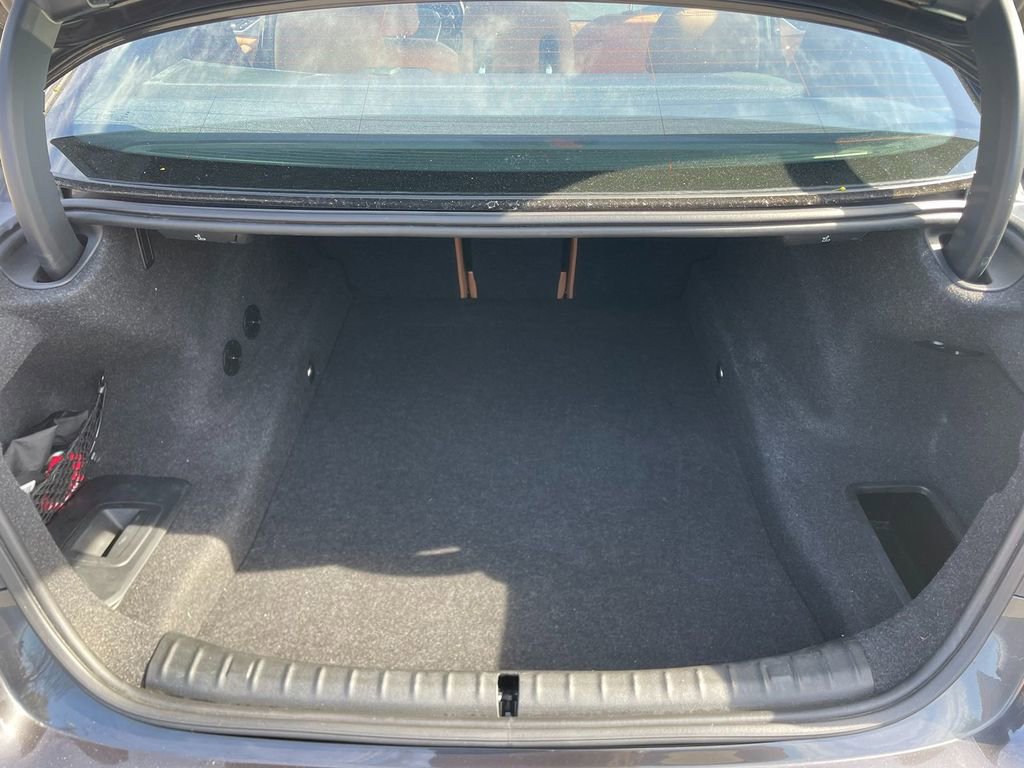 Used 2019 BMW 530i xDrive AWD/4WD image 26