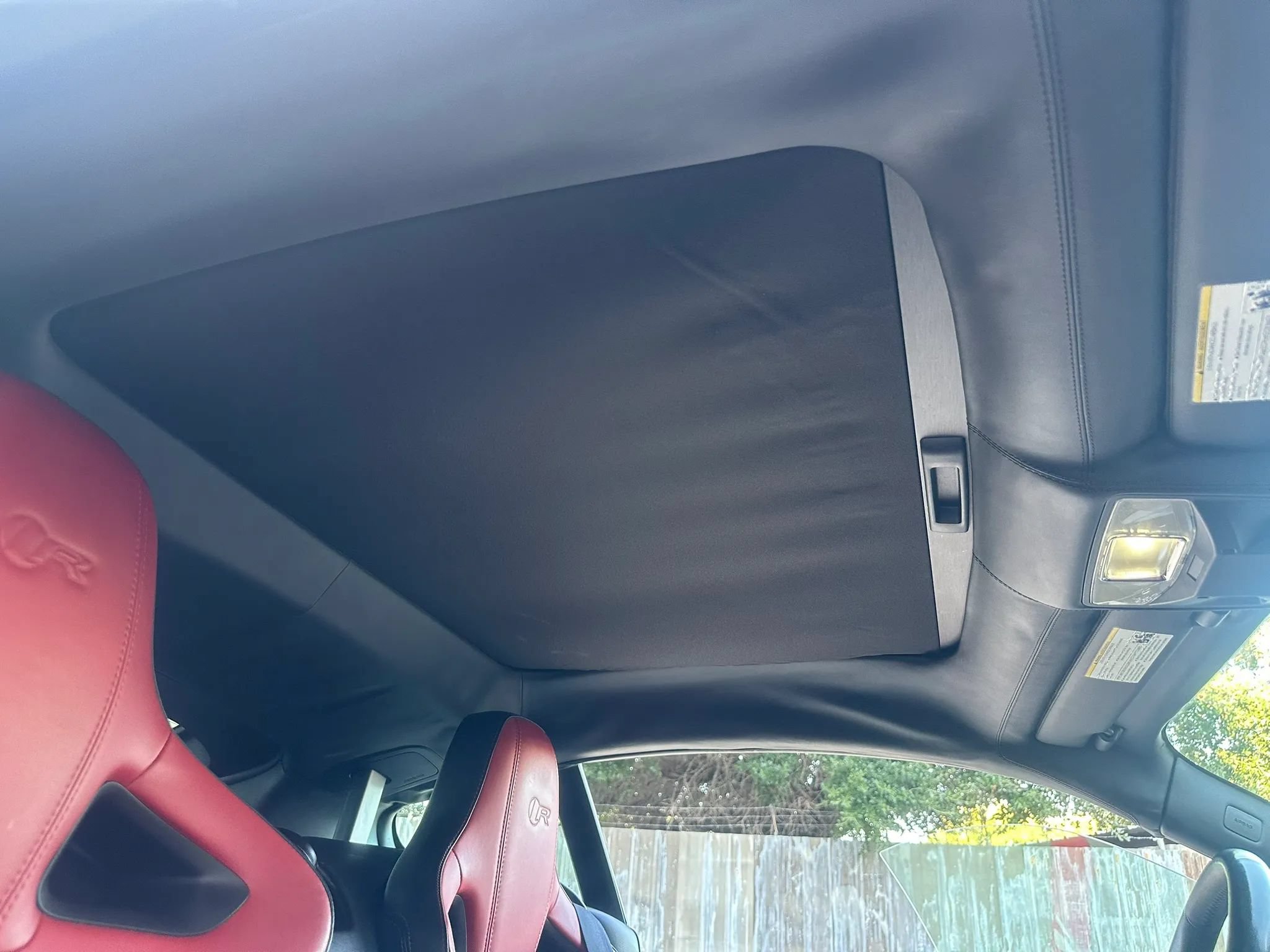 Used 2015 Jaguar F-TYPE R RWD image 18