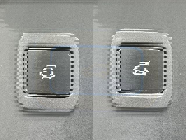 Used 2022 Land Rover Range Rover Velar R-Dynamic S image 29