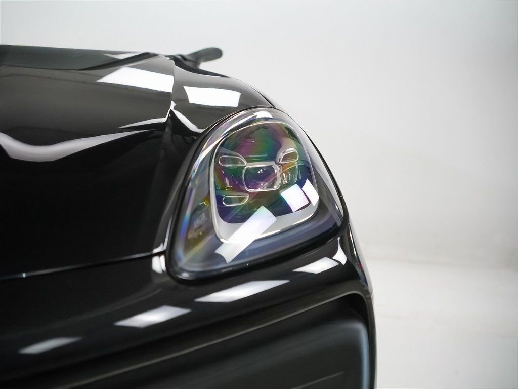 Certified 2023 Porsche Cayenne Platinum Edition image 7