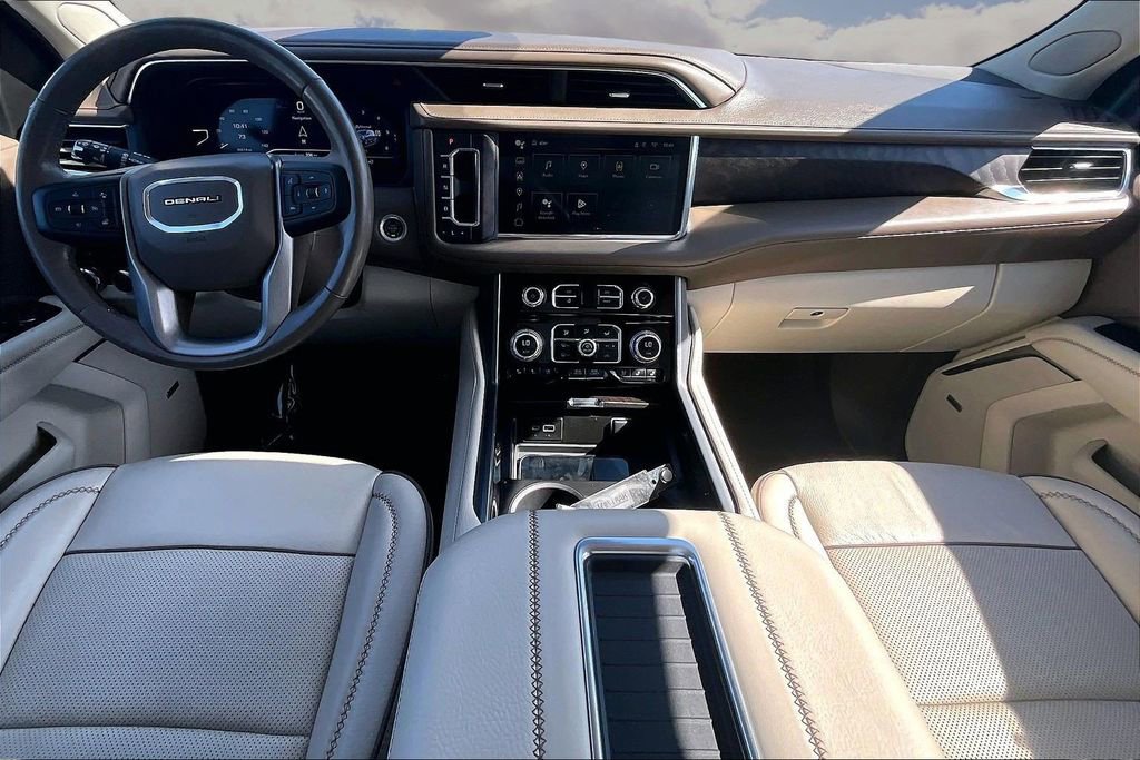 Used 2023 GMC Yukon Denali image 7