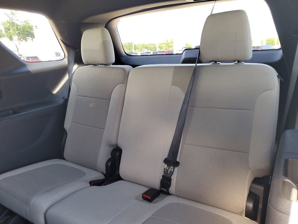 Used 2023 Chevrolet Traverse LS AWD/4WD image 8