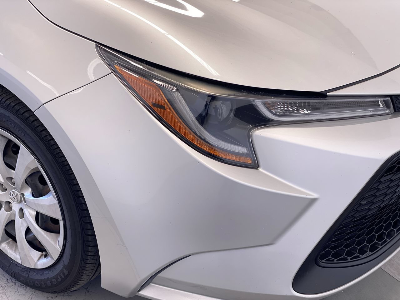 Used 2022 Toyota Corolla LE FWD image 11