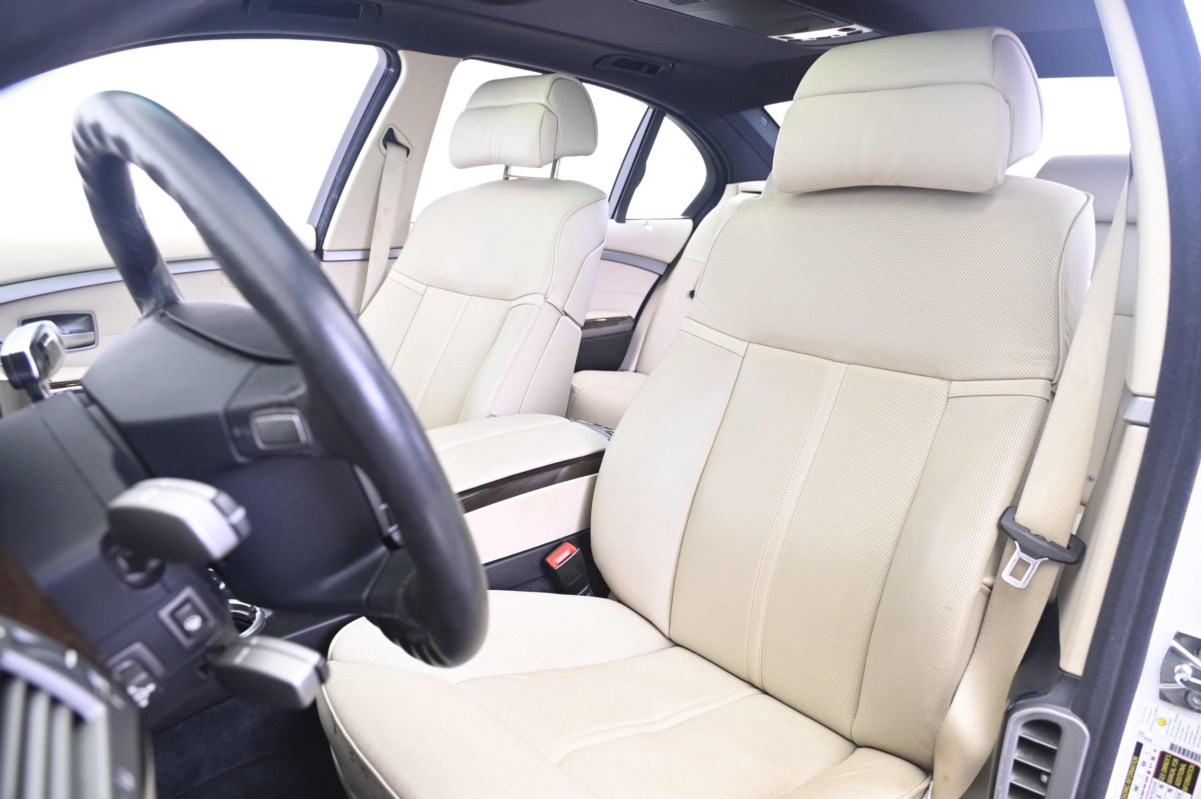 Used 2007 BMW 750Li RWD image 29