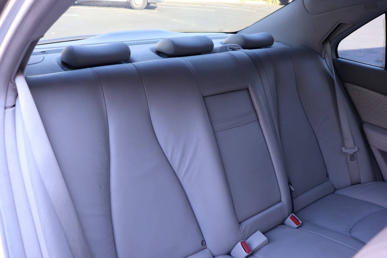 Used 2003 Mercedes-Benz S 500 4MATIC image 37