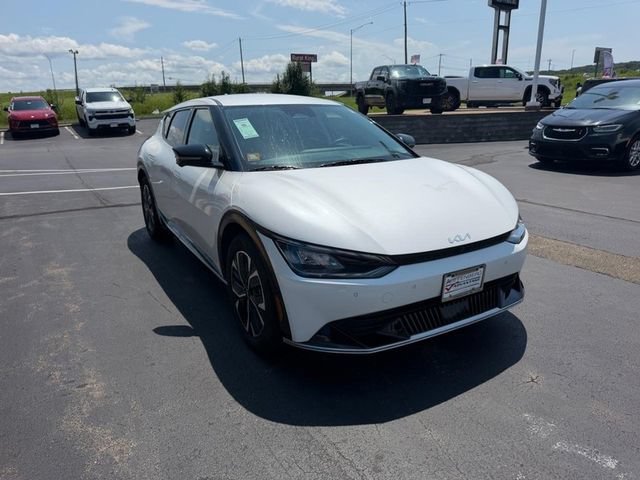 Used 2023 Kia EV6 Wind w/ Wind Technology Package AWD/4WD image 4