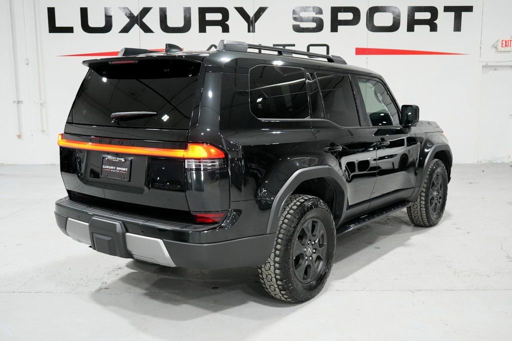 Used 2024 Lexus GX 550 image 6