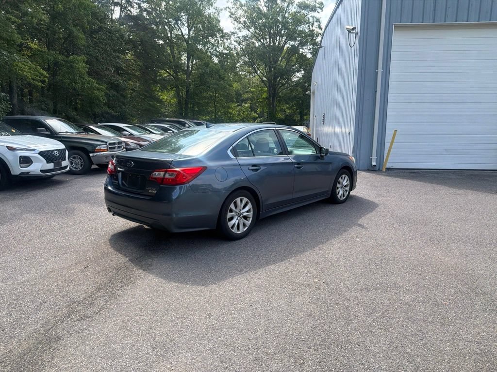 Used 2017 Subaru Legacy 2.5i Premium AWD/4WD image 6