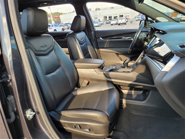 Used 2023 Cadillac XT6 Premium Luxury image 20