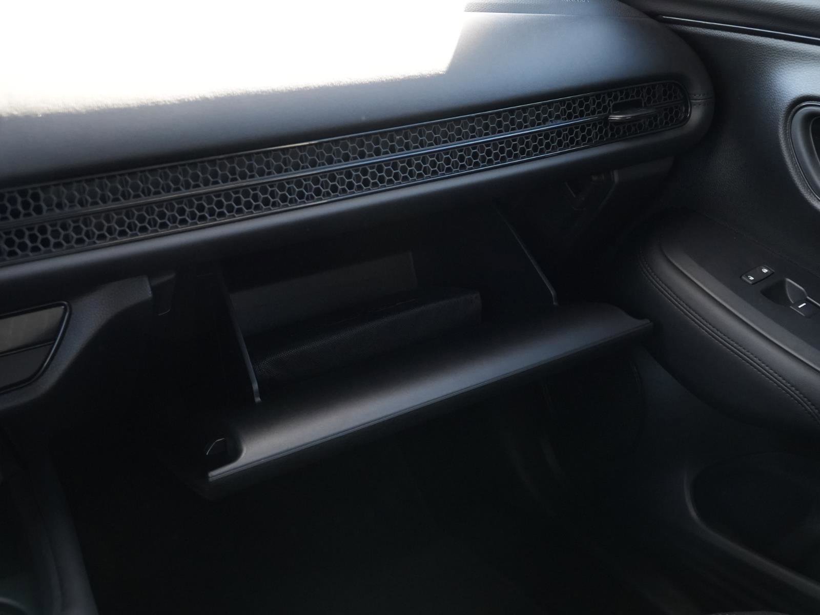 Used 2024 Honda HR-V LX image 27