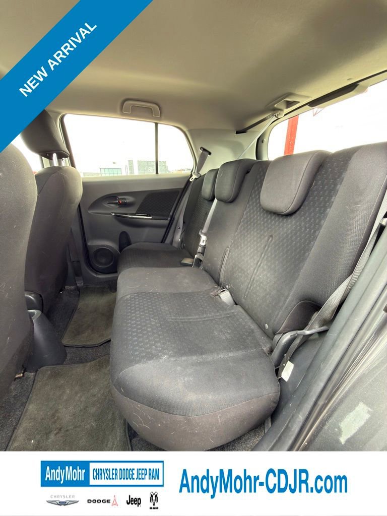 Used 2010 Scion xD image 25