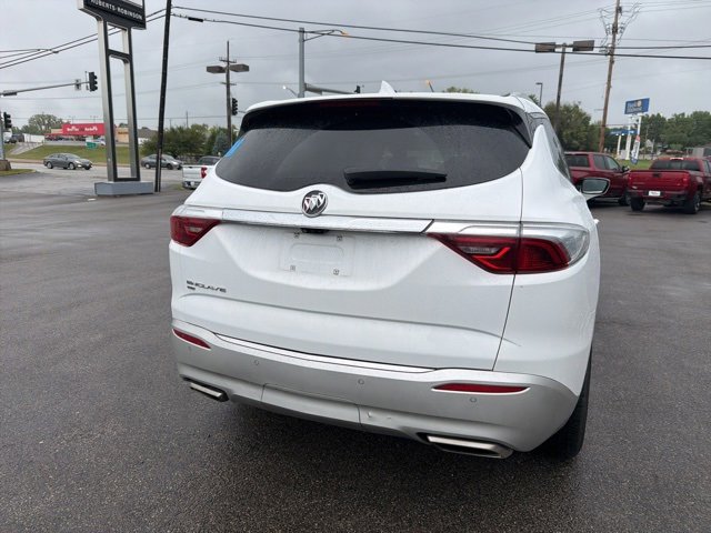 Used 2024 Buick Enclave Premium image 16