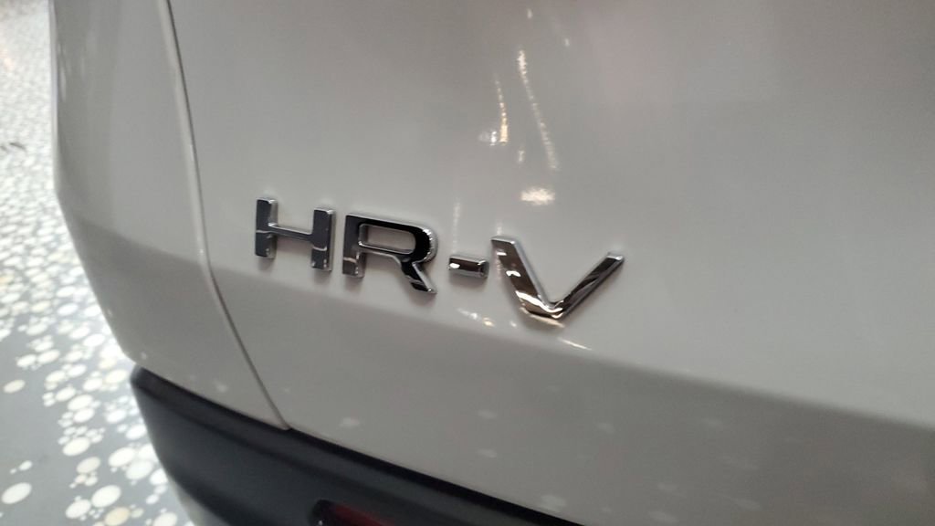 Used 2023 Honda HR-V Sport image 8