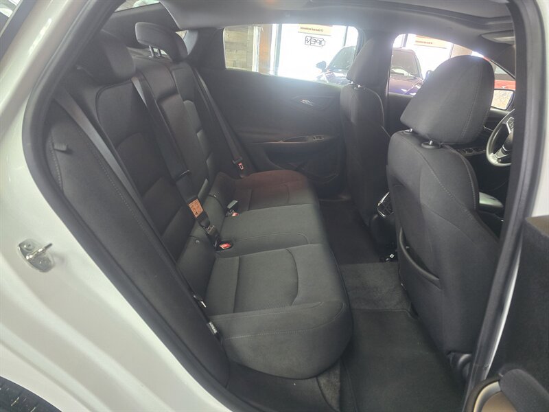 Used 2024 Chevrolet Malibu LT image 16