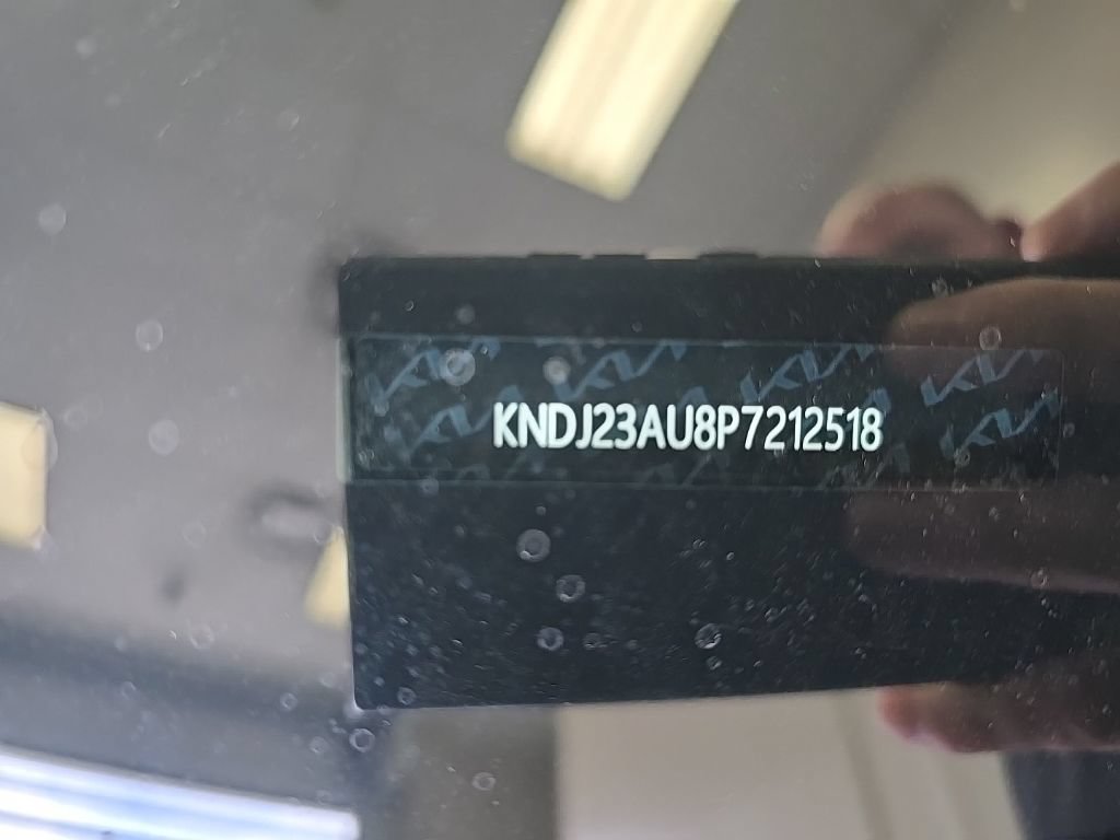 Used 2023 Kia Soul LX FWD image 7