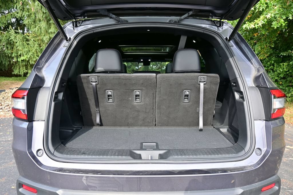 Certified 2025 Honda Pilot Black Edition image 18