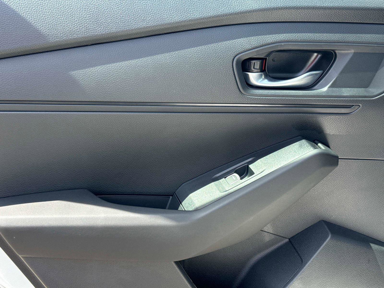 Used 2025 Honda Accord EX-L image 12