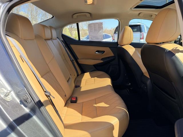 Used 2023 Nissan Sentra SV w/ SV Premium Package image 12