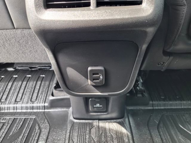 Used 2023 GMC Terrain SLT w/ LPO, Floor Liner Package FWD image 39