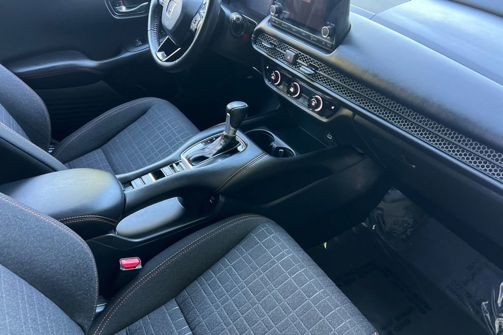 Certified 2025 Honda HR-V Sport image 13