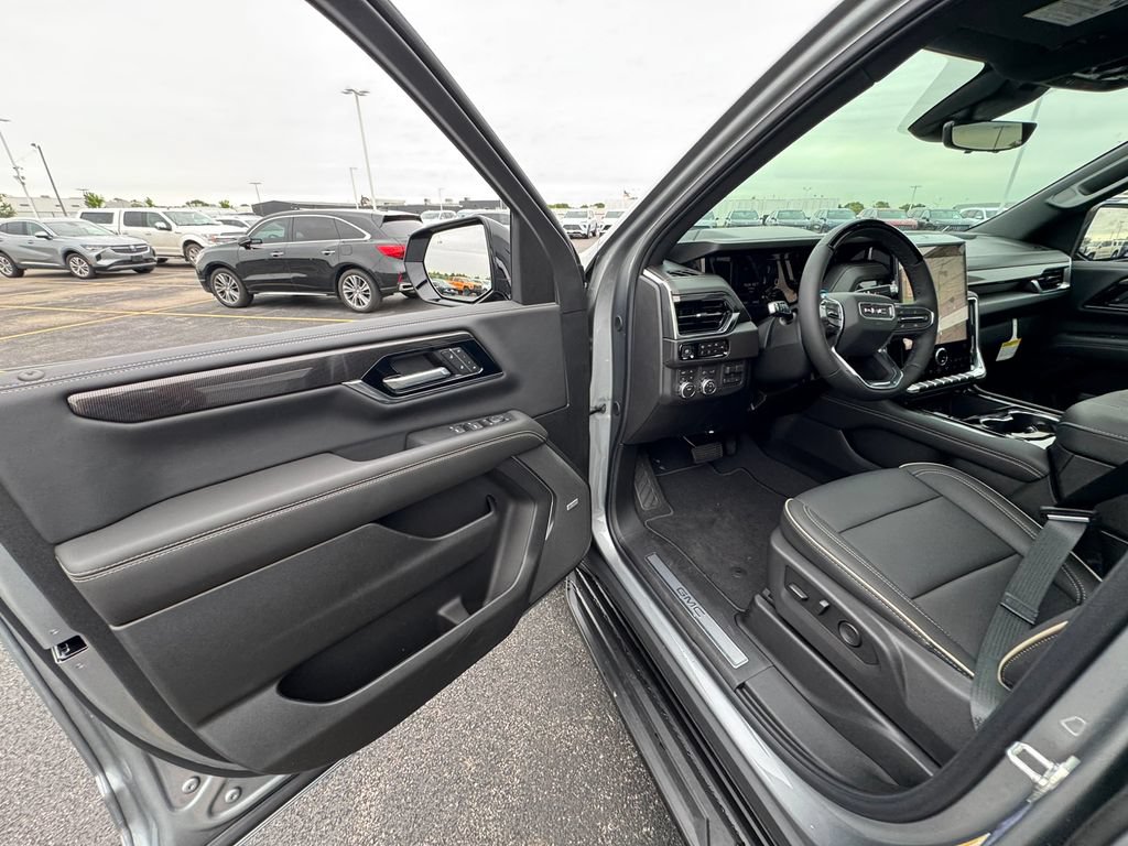 New 2026 GMC Yukon XL Elevation w/ Elevation Premium Package AWD/4WD image 15