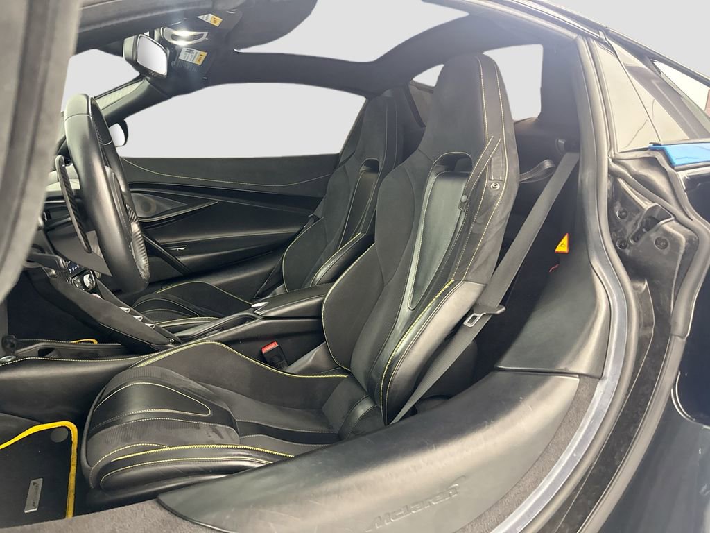 Used 2020 McLaren 720S Performance image 22