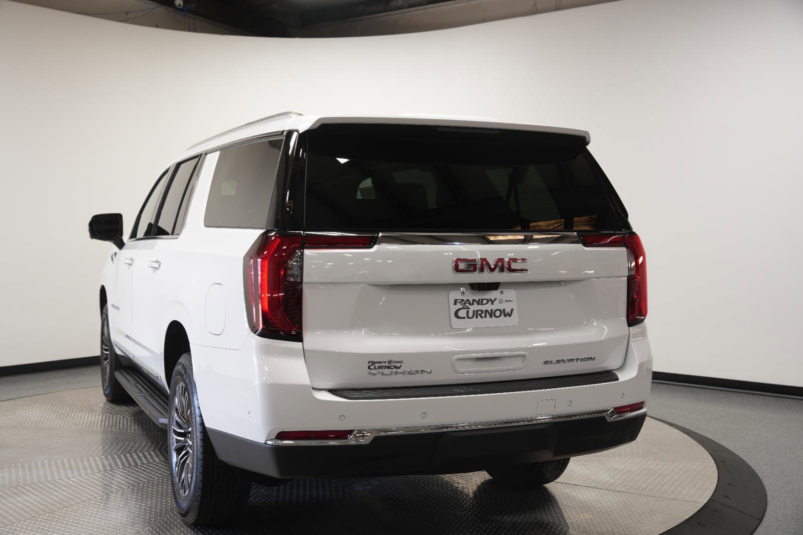 New 2026 GMC Yukon XL Elevation w/ Elevation Premium Package AWD/4WD image 6