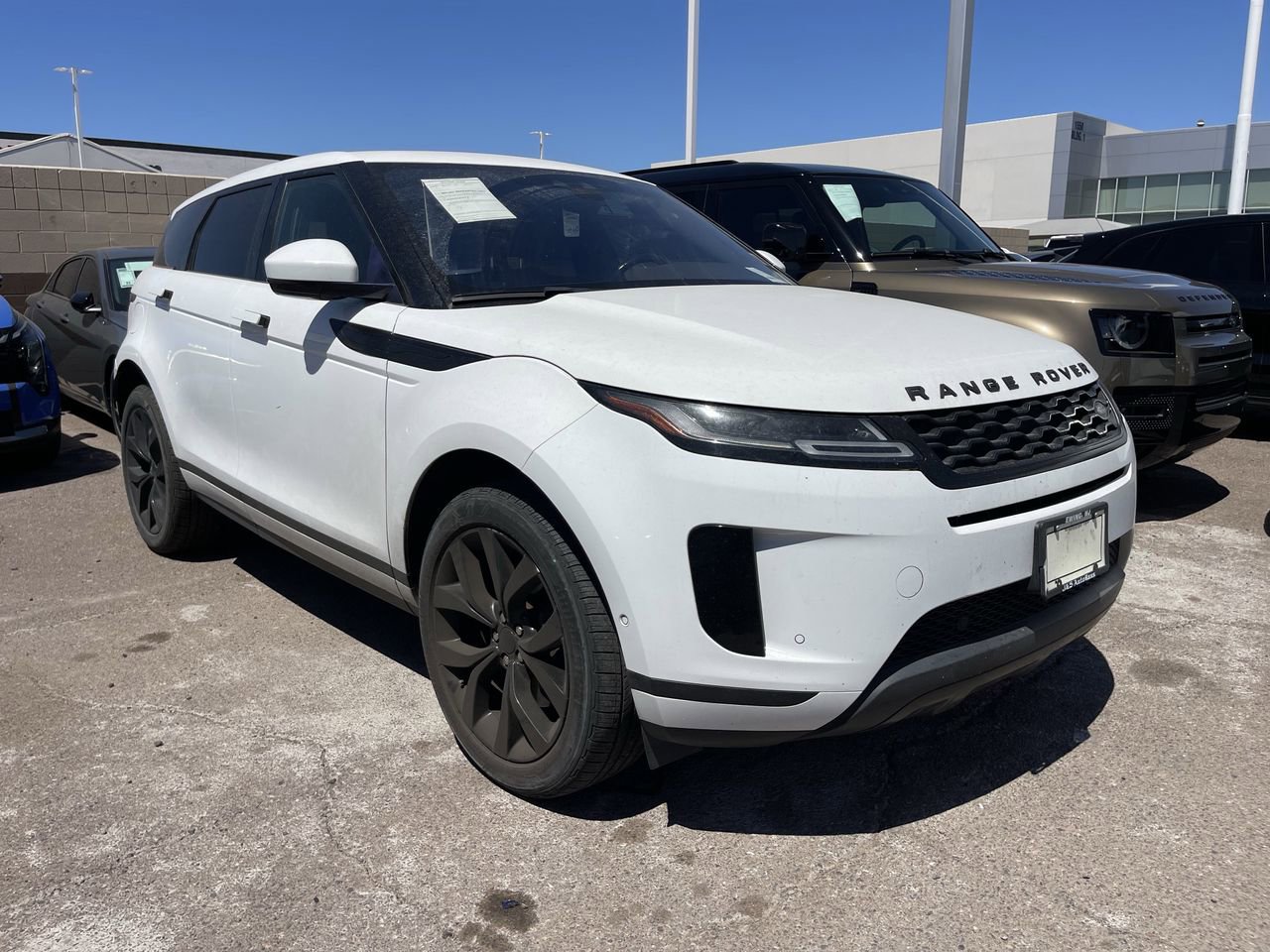 Used 2020 Land Rover Range Rover Evoque SE AWD/4WD image 2
